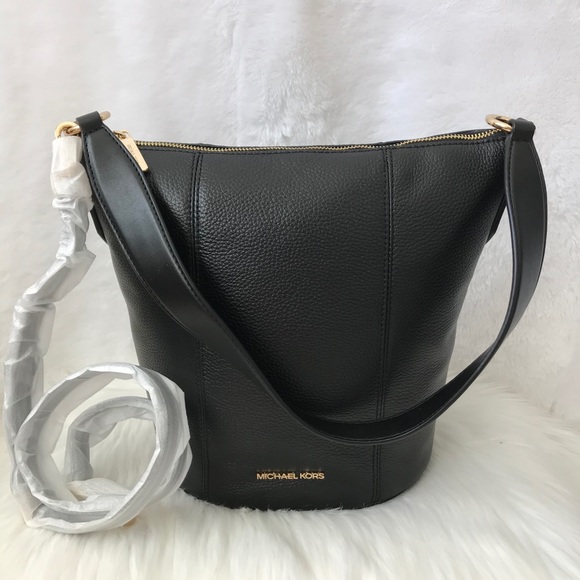 New! MICHAEL KORS MD BUCKET MESSENGER PURSE - Picture 3 of 4